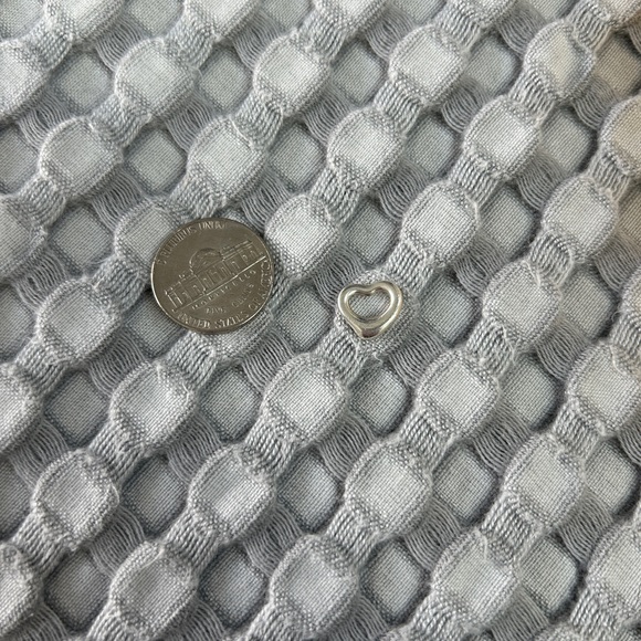 Tiffany & Co mini open heart pendant - Picture 2 of 3